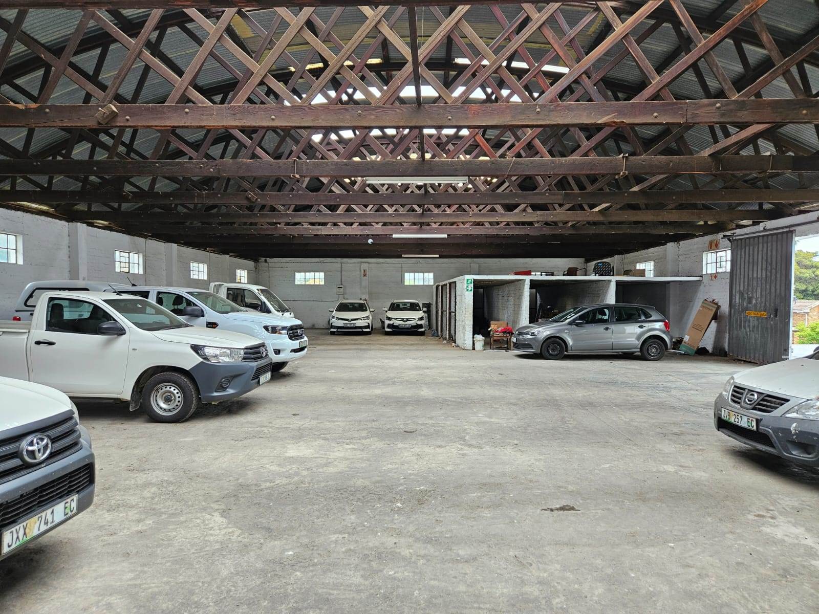 1100  m² Industrial space in Dal Josafat photo number 5