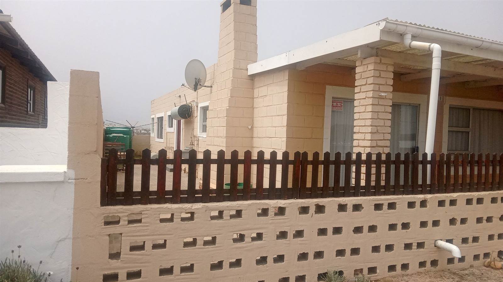 3 Bed House in Port Nolloth photo number 2