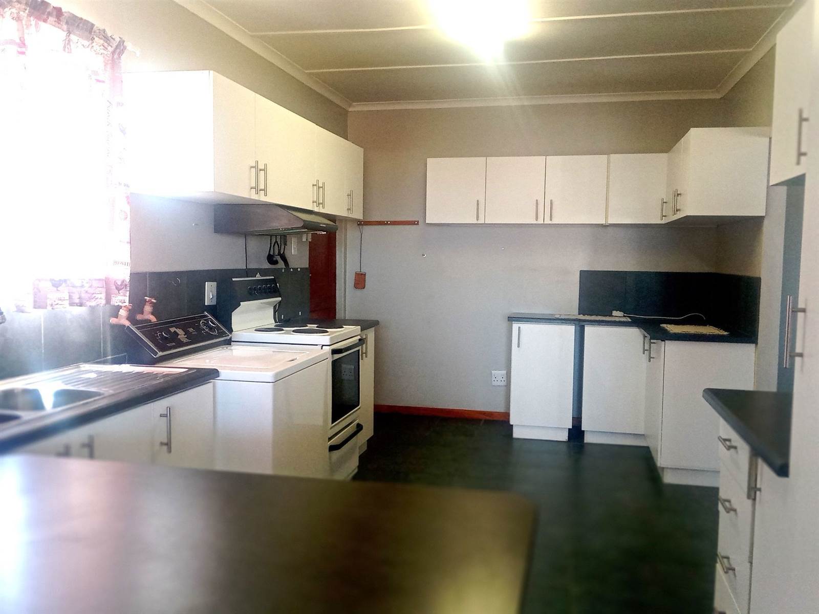 3 Bed House in Port Nolloth photo number 7