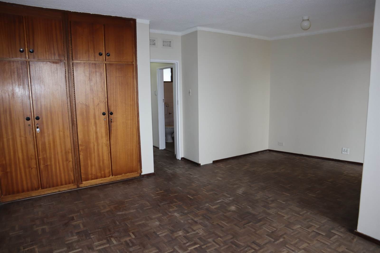 1 Bed Flat in Pinetown Central photo number 7