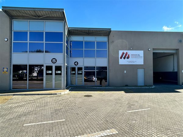 794  m² Industrial space