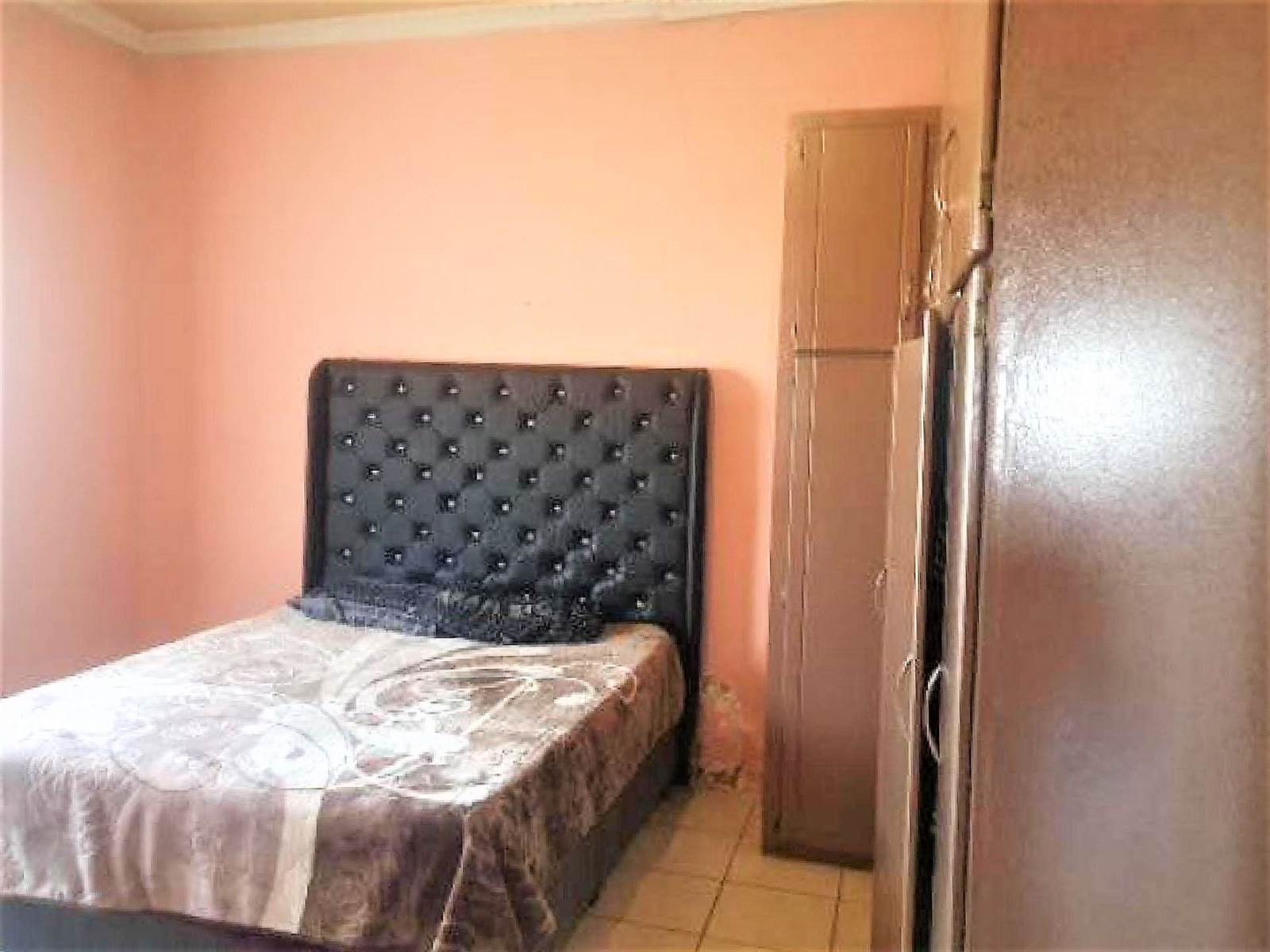 2 Bed House in Osizweni photo number 6