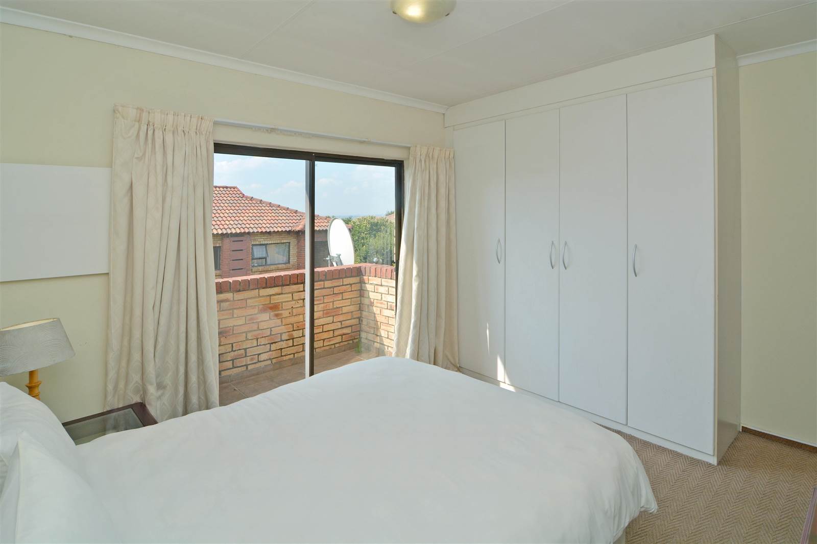 2 Bed Townhouse in Broadacres photo number 12