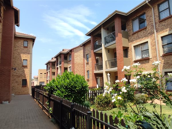 2 Bedroom Apartment 2 Bedroom Apartment