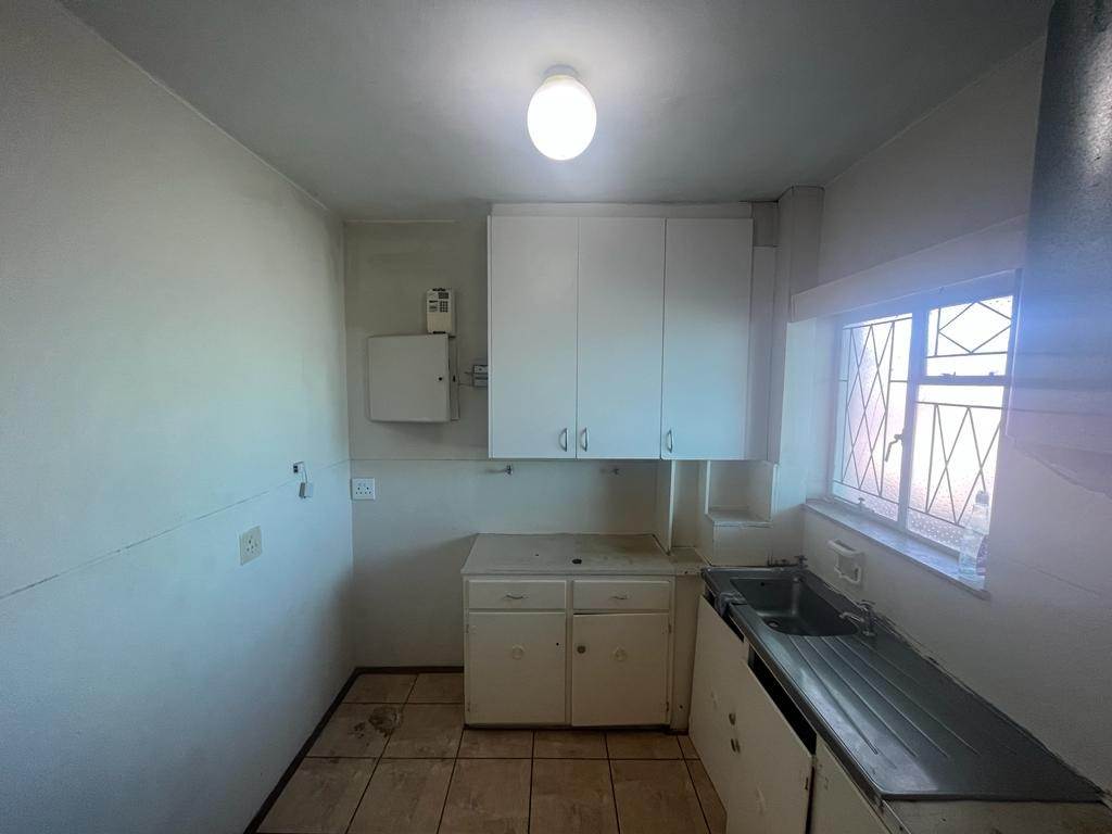 Studio apartment in Port Elizabeth Central photo number 21