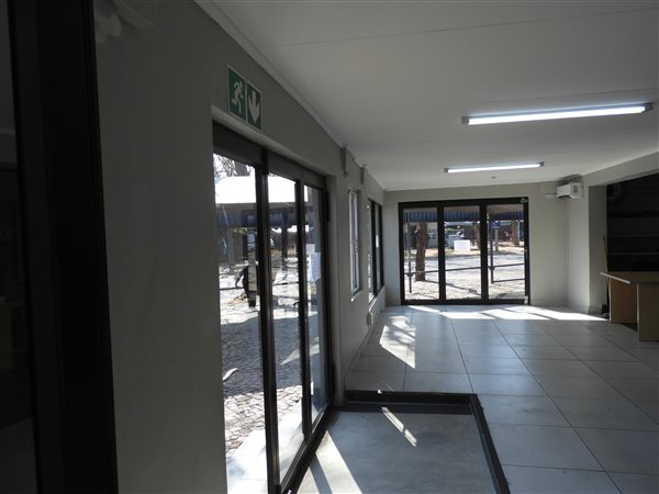 3 086  m² Commercial space