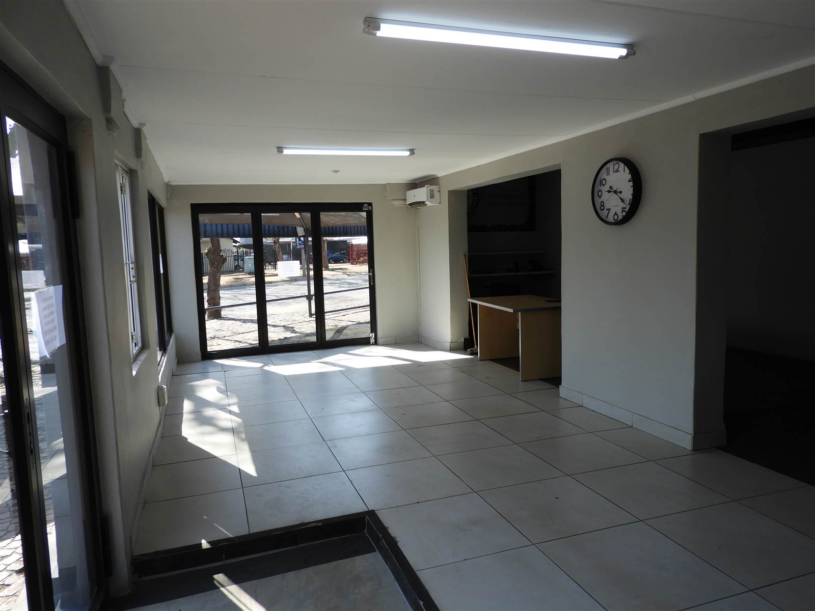 3086  m² Commercial space in Rustenburg Central photo number 9