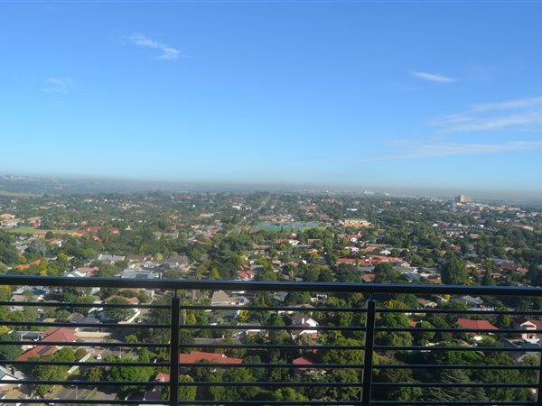 3 Bed Penthouse in Elma Park