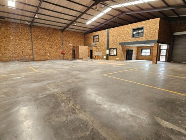 1 260 m² Industrial space 1 260 m² Industrial space