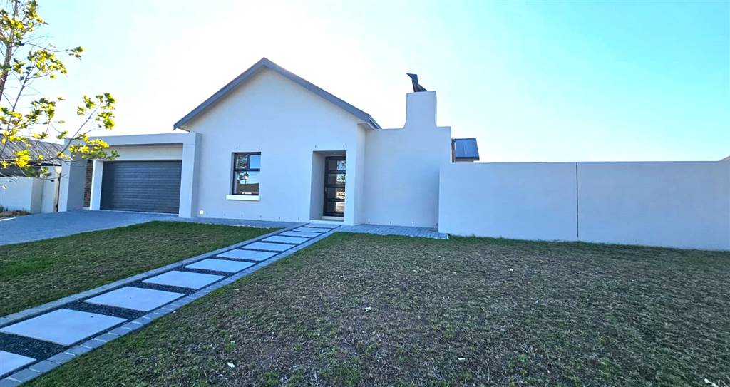 4 Bed House in Paarl photo number 23