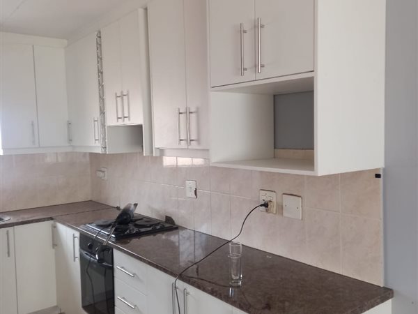 2 Bedroom Flat 2 Bedroom Flat