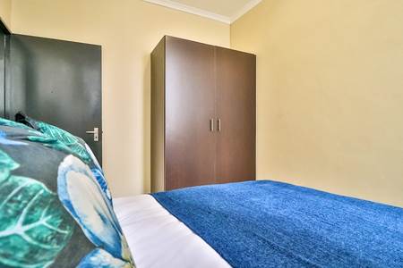 2 Bed Apartment in Braamfontein photo number 6