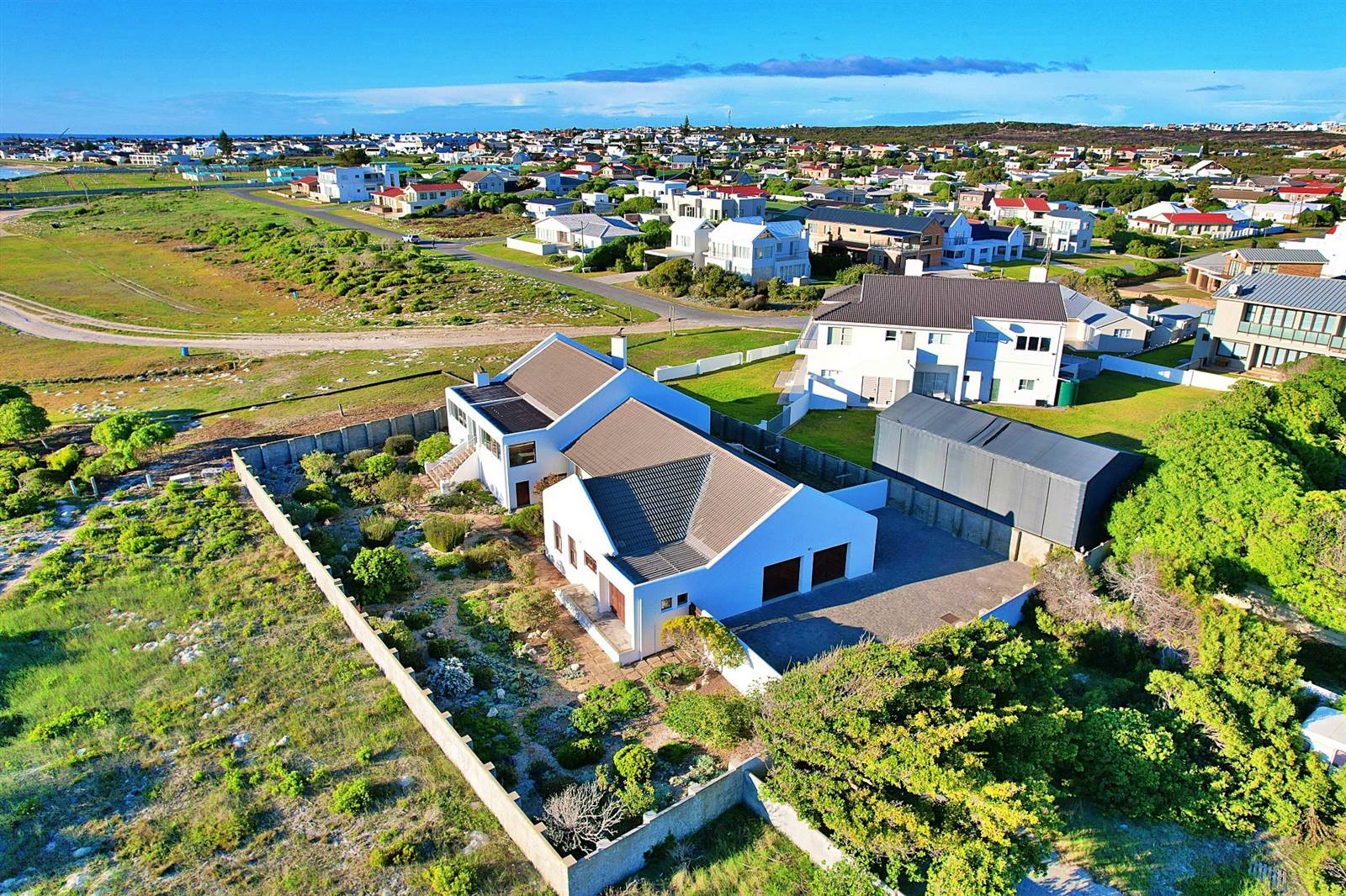 4 Bed House in Struisbaai photo number 28