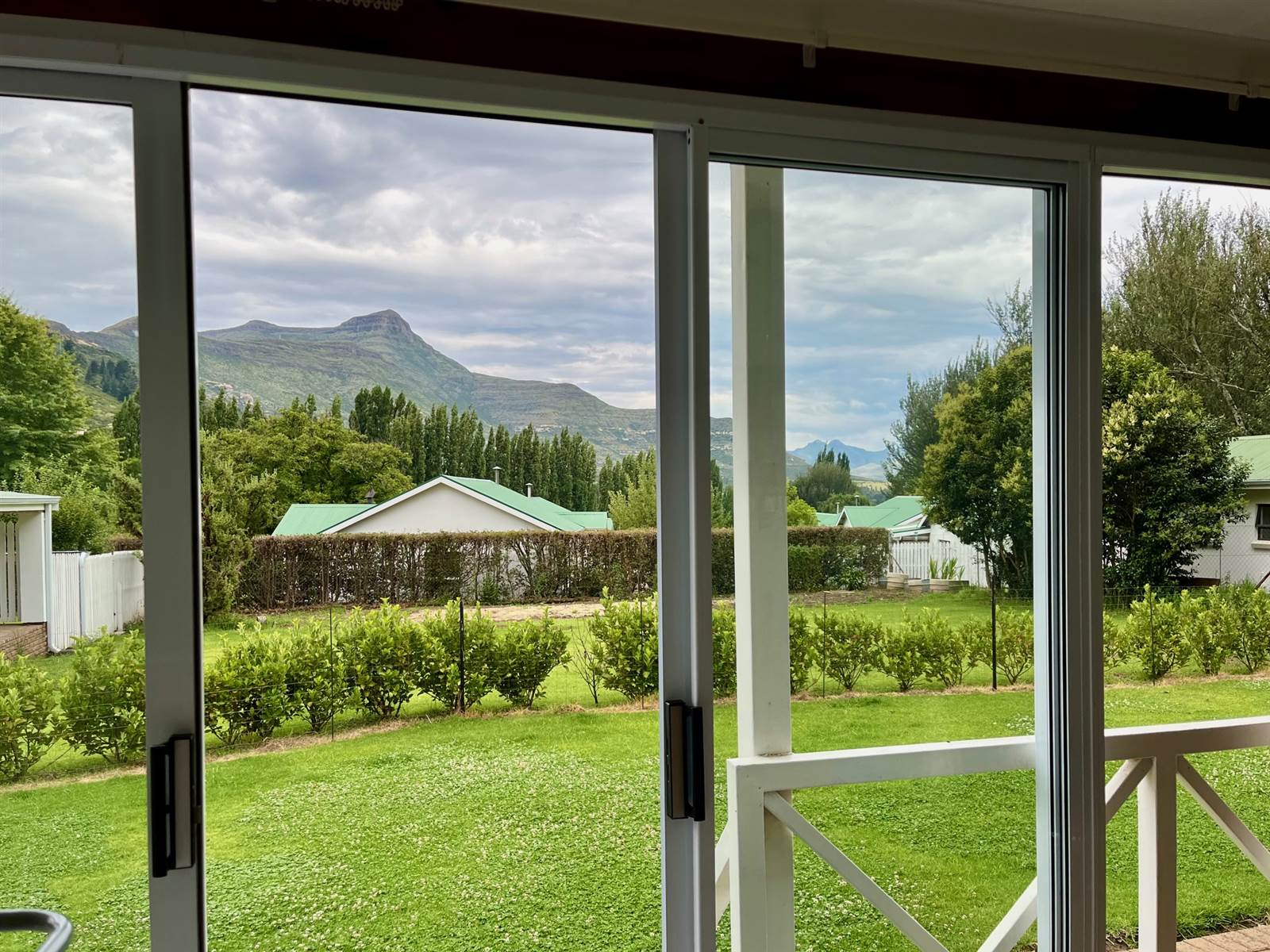 3 Bed Townhouse in Clarens photo number 5