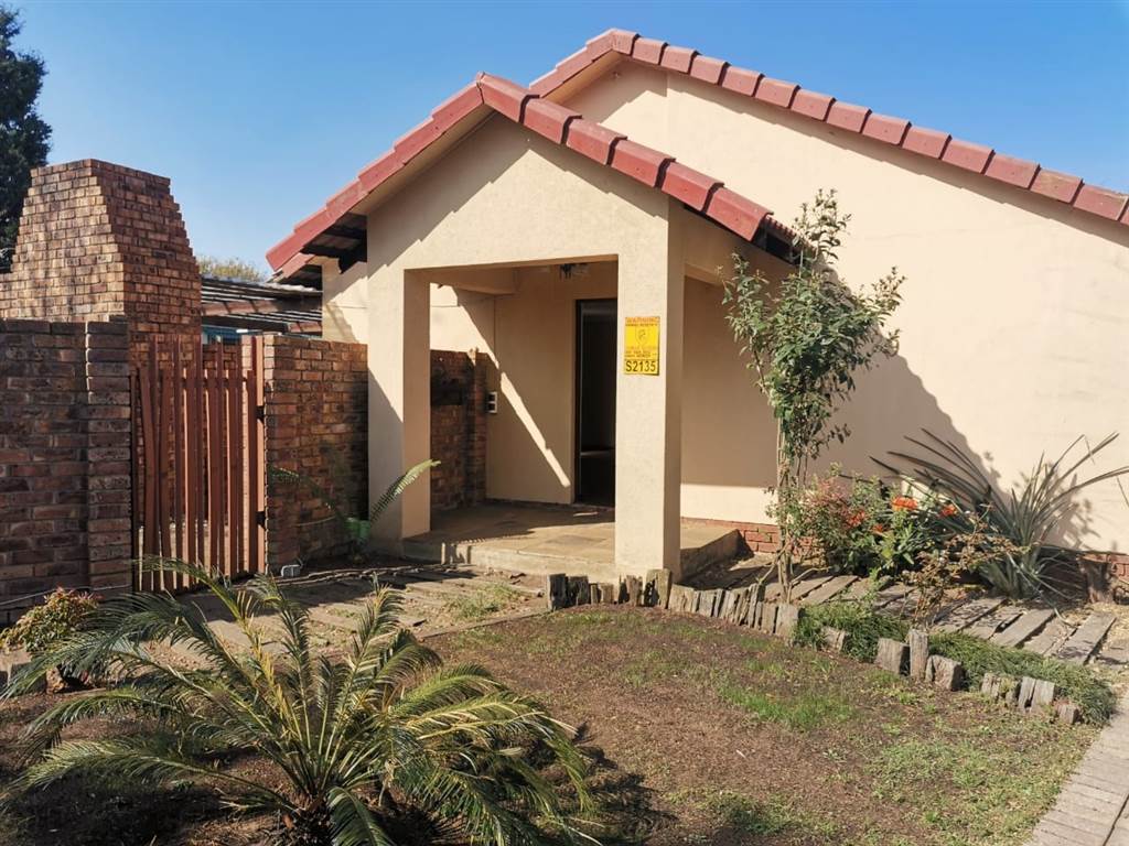 3 Bed House in Secunda photo number 3