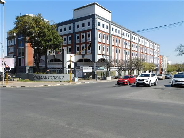 224  m² Commercial space