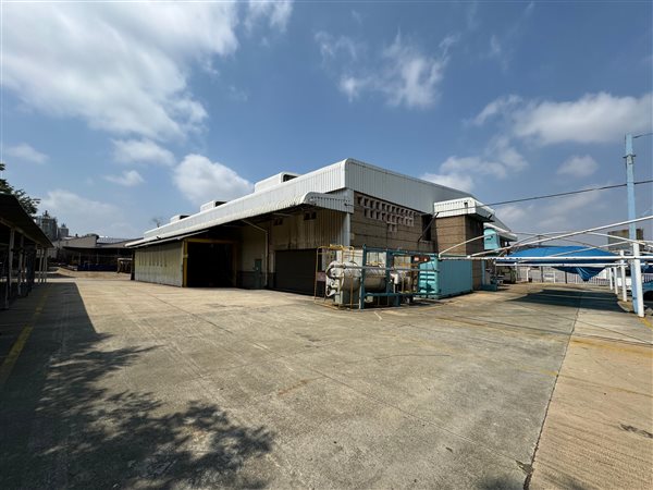 3 563  m² Industrial space