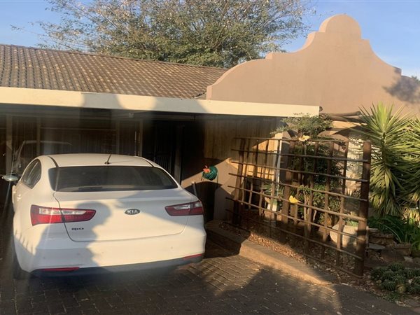 3 Bedroom Townhouse 3 Bedroom Townhouse