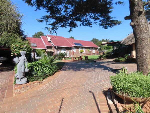 3 Bedroom House 3 Bedroom House