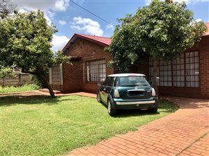7 Bed House in Wespark
