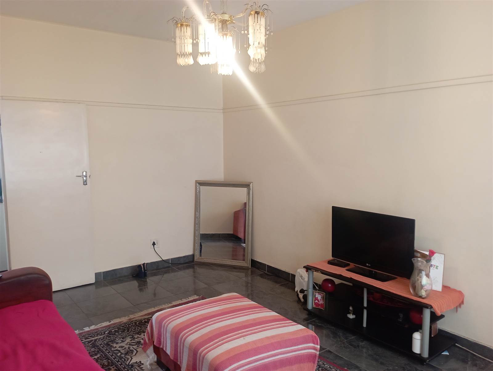 1 Bed Apartment in Pietermaritzburg Central photo number 3