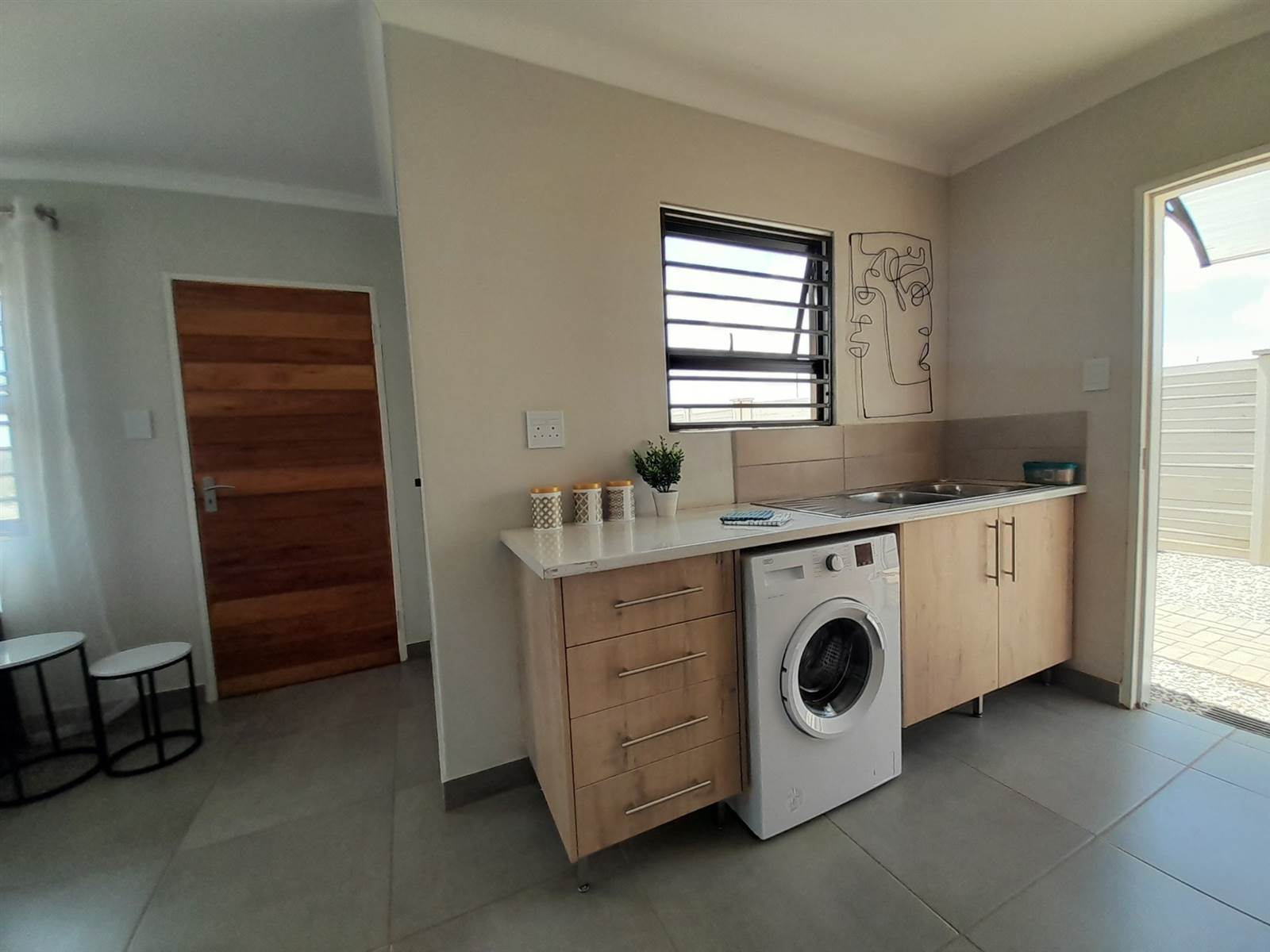 2 Bed House in Sebokeng Zone 14 photo number 3