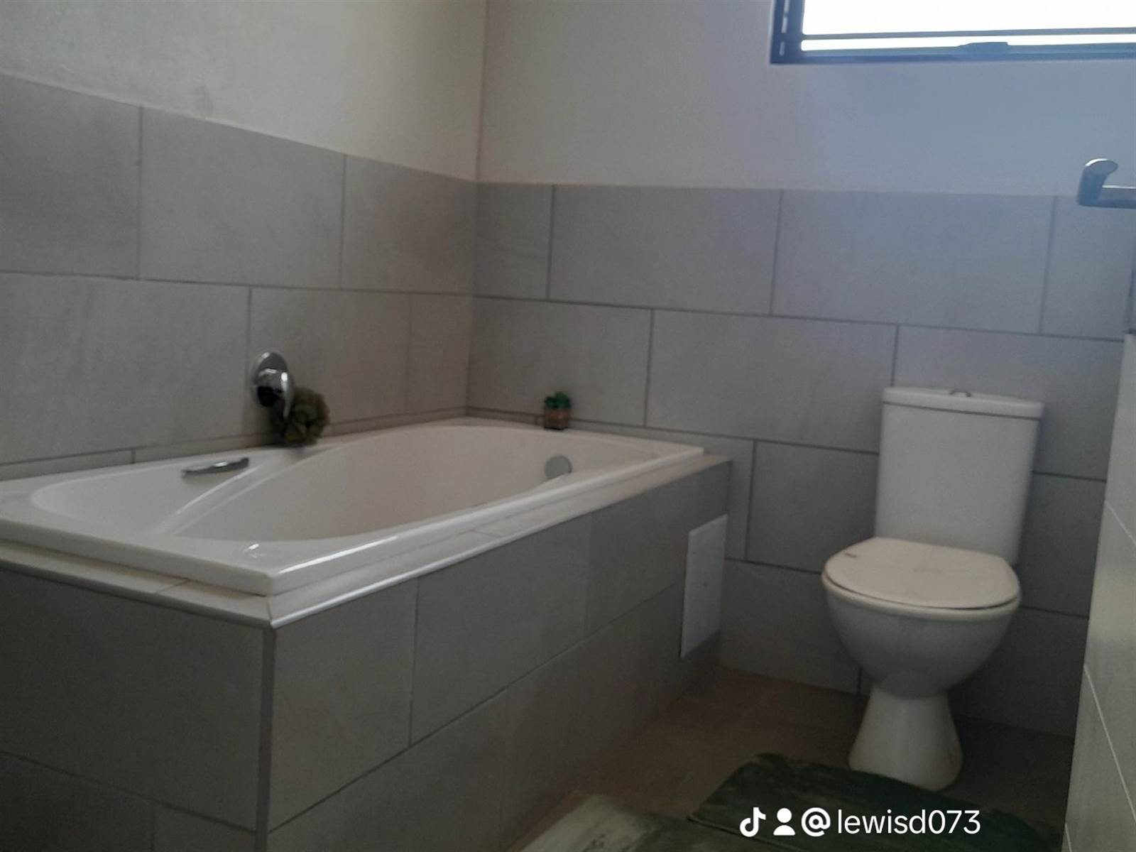 2 Bed House in Sebokeng Zone 14 photo number 7
