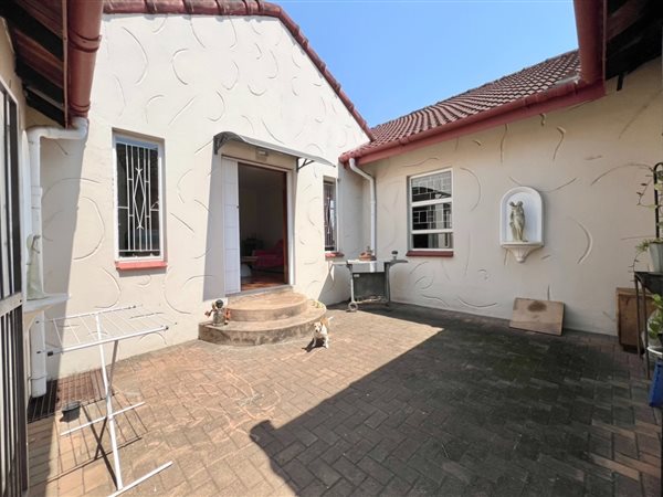 3 Bedroom House 3 Bedroom House