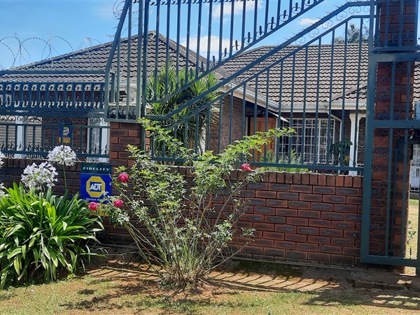 5 Bed House in Allandale