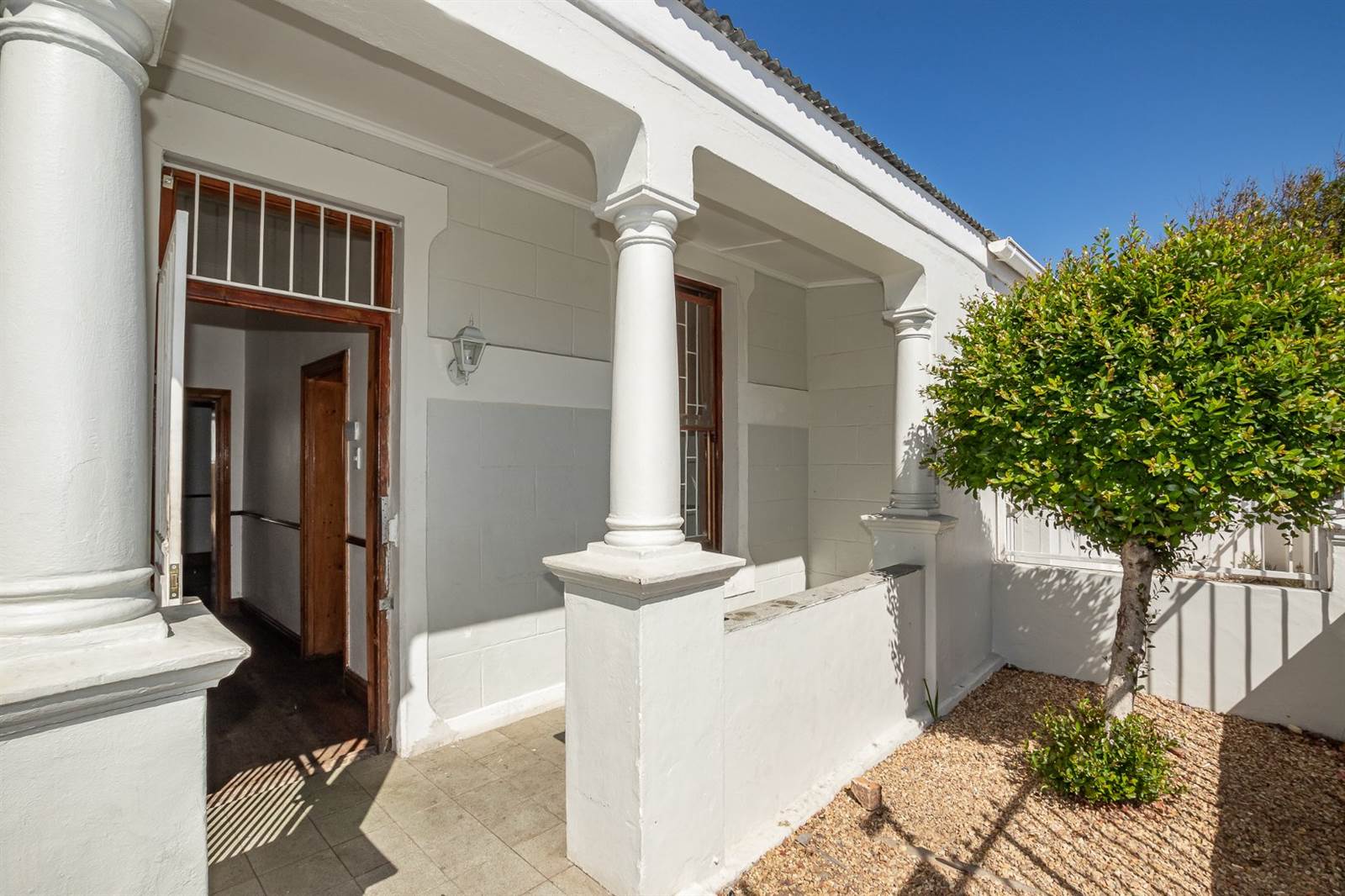 3 Bed House in Wynberg photo number 3