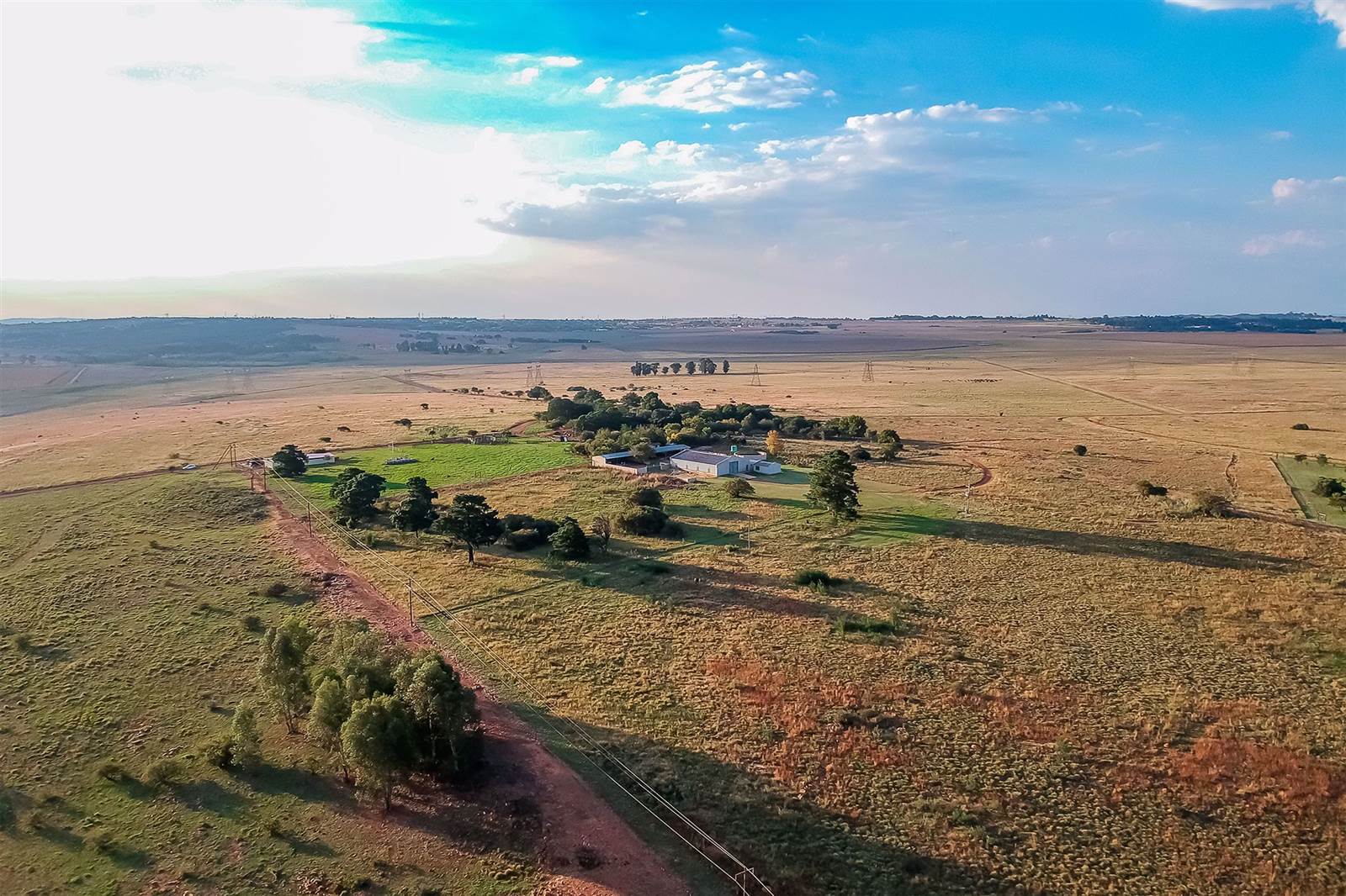 156.2 ha Farm in Grootfontein Estate photo number 1
