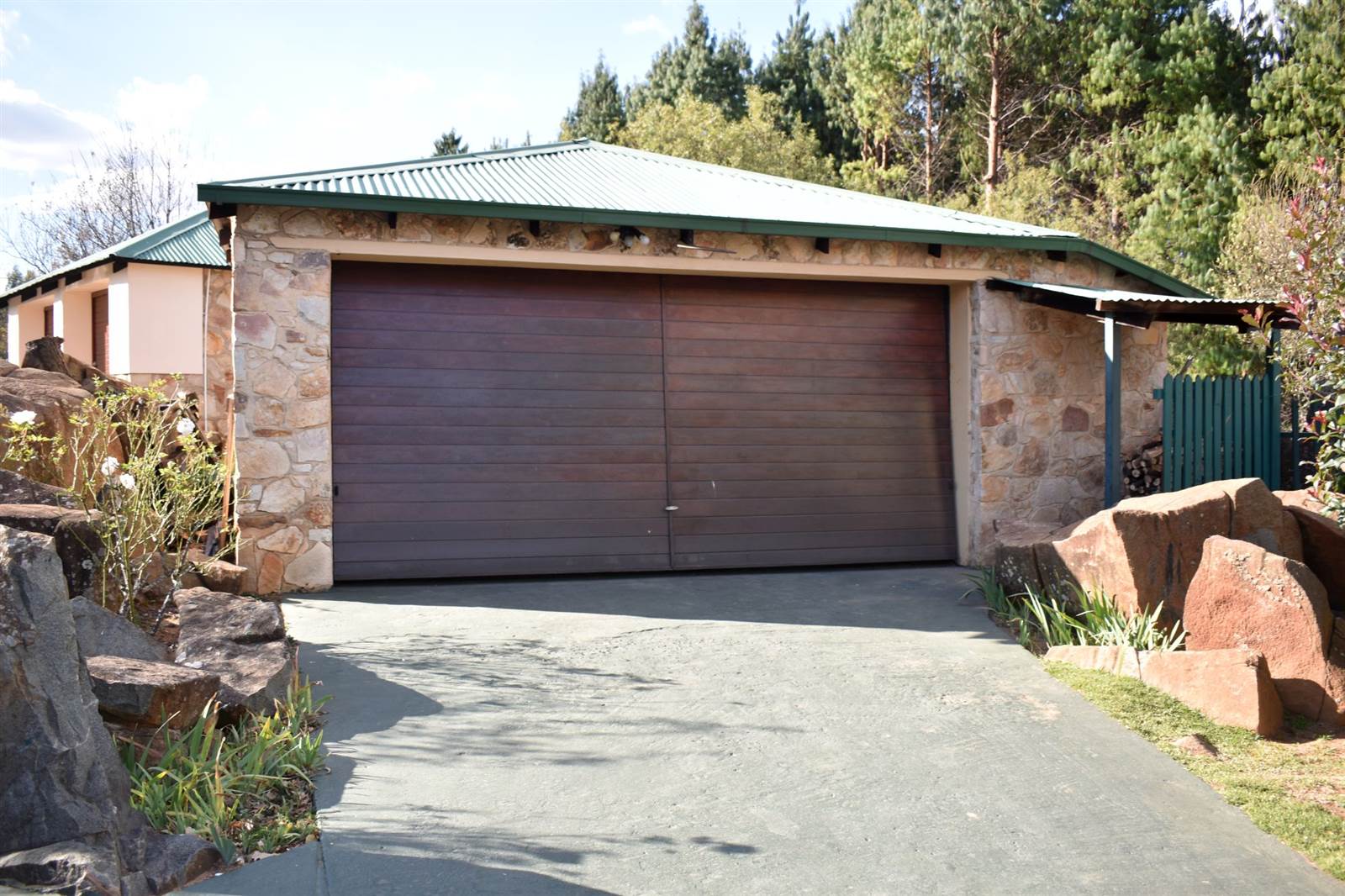 4 Bed House in Dullstroom photo number 30