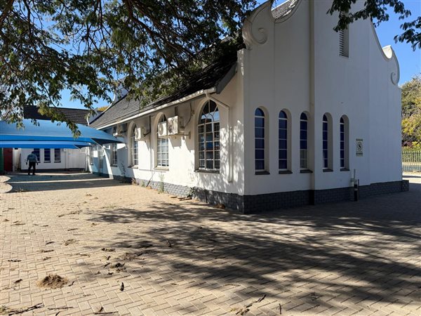 450 m² Commercial space 450 m² Commercial space