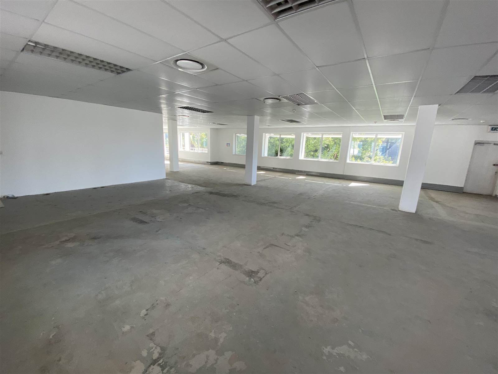 400  m² Commercial space in Morningside photo number 10