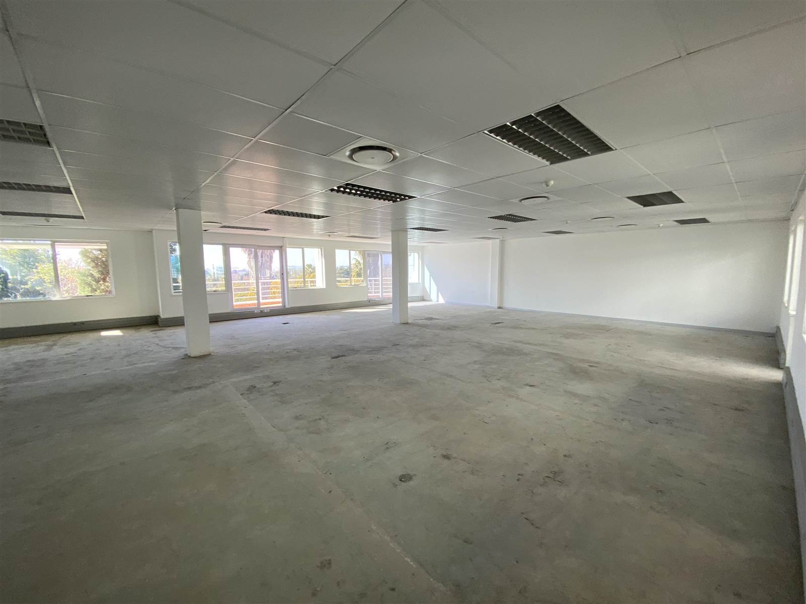 400  m² Commercial space in Morningside photo number 6