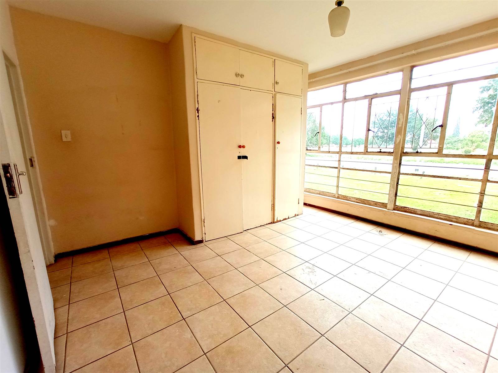 2 Bed Flat in Vereeniging Central photo number 14