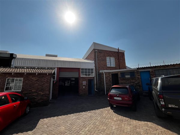 1 850  m² Industrial space