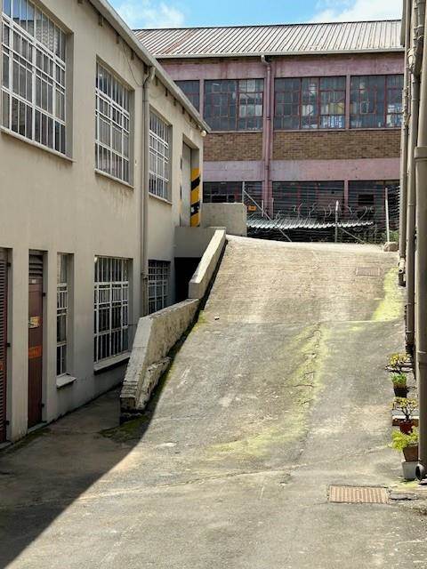 881  m² Industrial space in Pinetown Central photo number 3