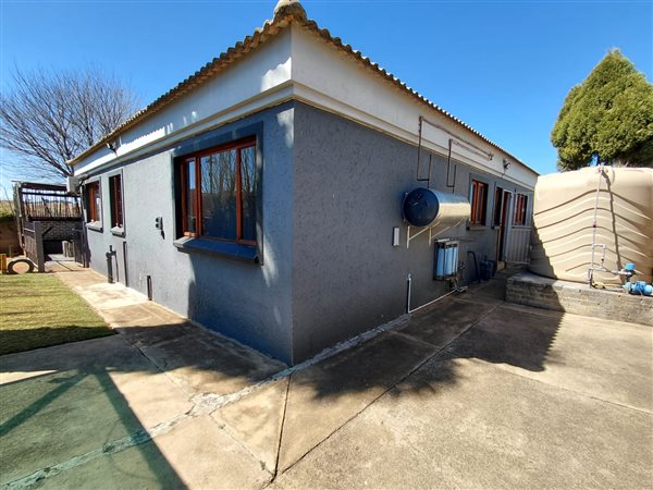 3 Bedroom House 3 Bedroom House