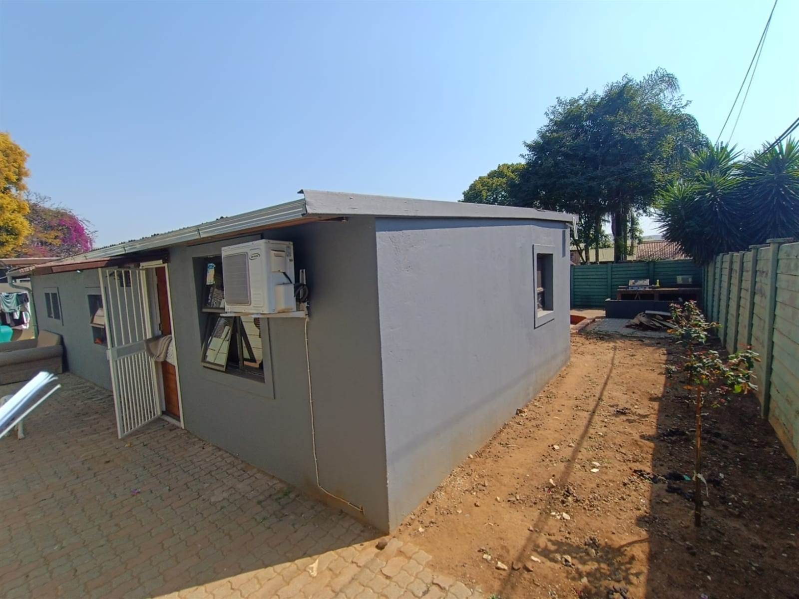 3 Bed House in Rietfontein photo number 4