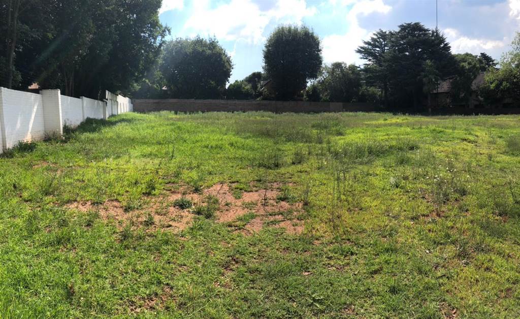 3948 m² Land available in Oriel photo number 2