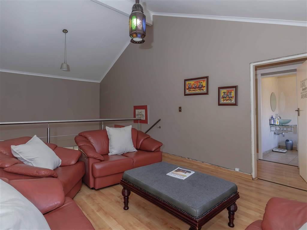 3 Bed Apartment in Dowerglen and Ext photo number 7
