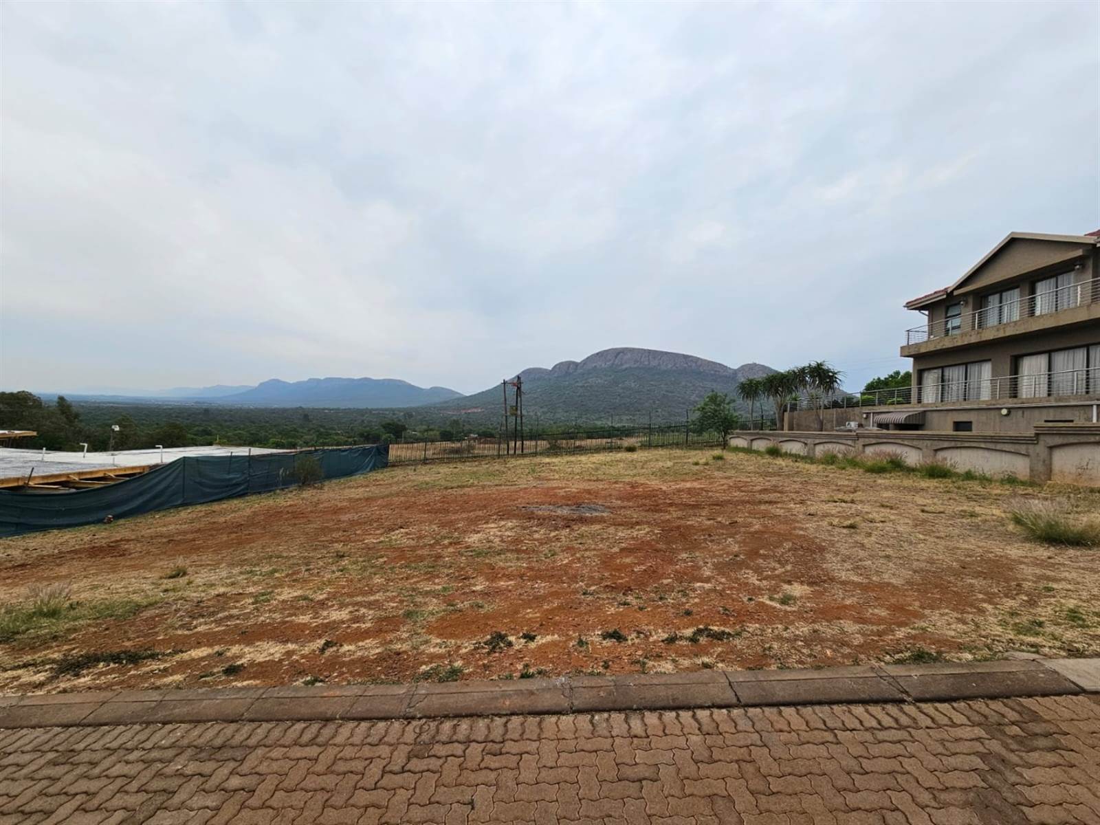 824 m² Land available in Kosmos Ridge photo number 2