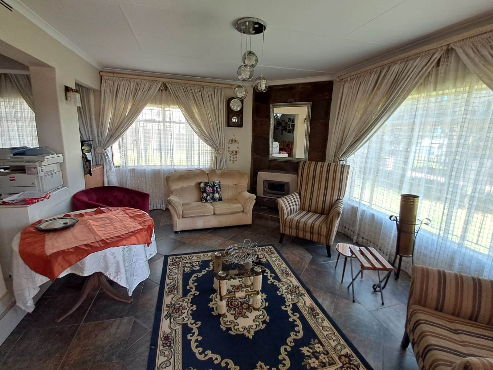 7 Bed House in Piet Retief photo number 2