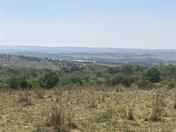 4 ha Land available in Tierpoort
