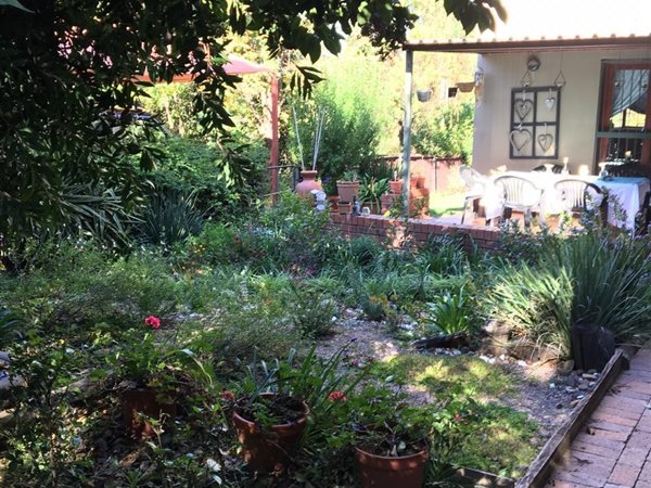 2 Bedroom Garden Cottage 2 Bedroom Garden Cottage