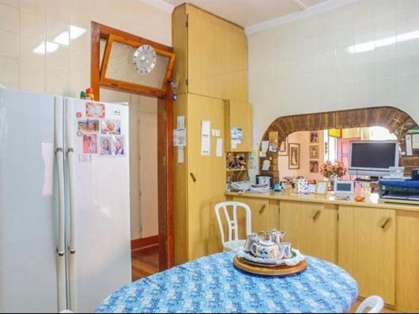 4 Bedroom House 4 Bedroom House