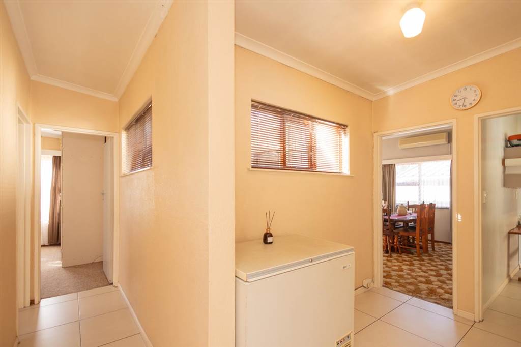 3 Bed House in Belmont Park photo number 26