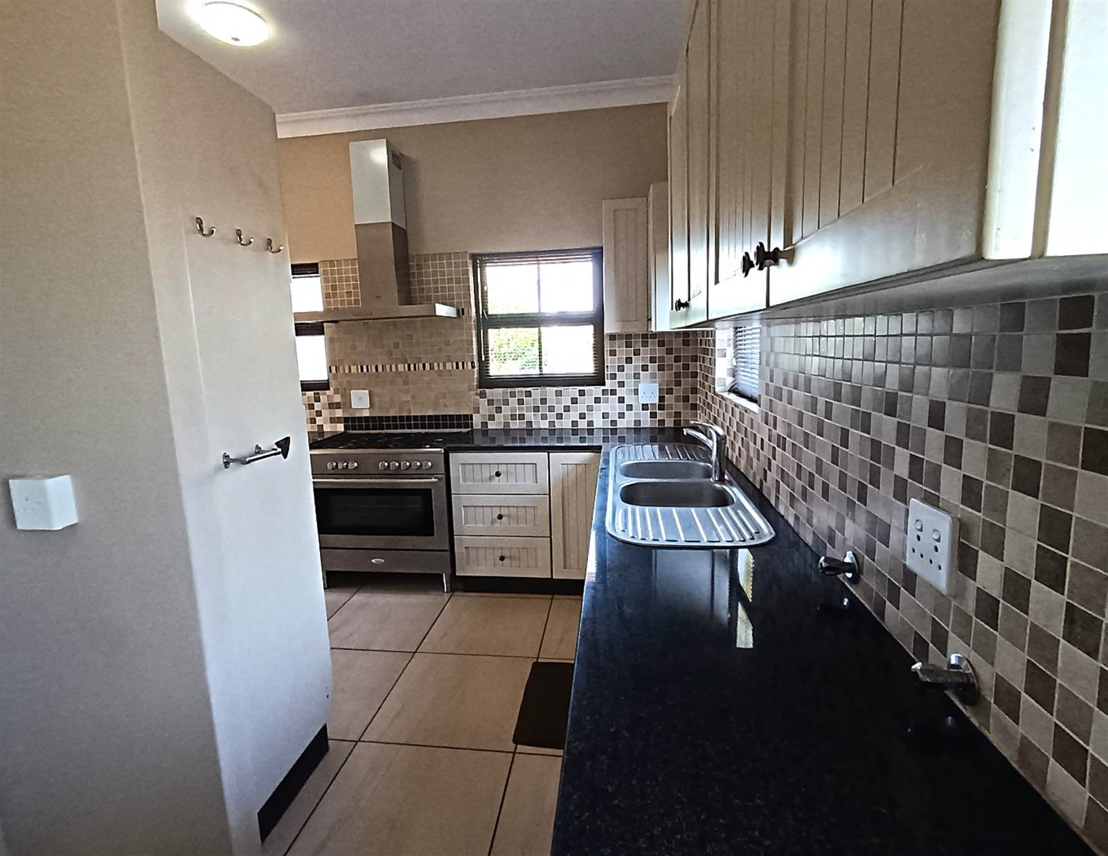 4 Bed House in Howick photo number 6