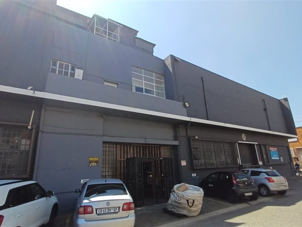 1 271  m² Industrial space